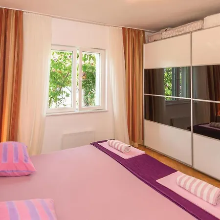 07 Apartament *