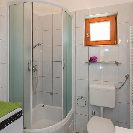 07 Apartament *